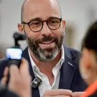 Il n’écoute pas que ses fans